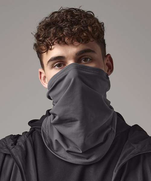 Softshell sports tech neck warmer