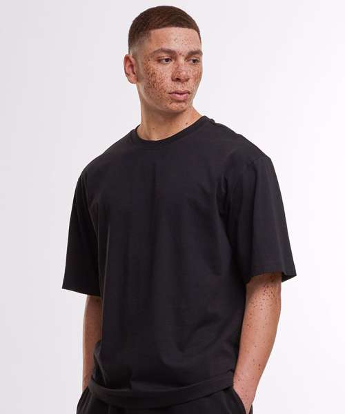 Loose-fit tee